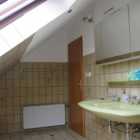 Privatunterkunft Ruhige Lage Am Stadtrand *